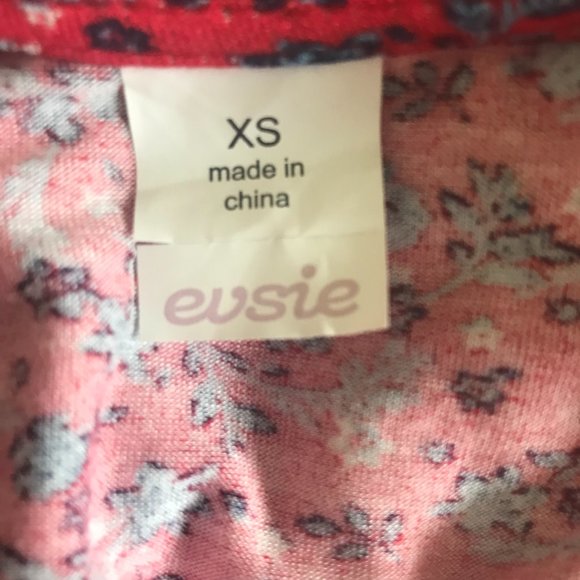 Evsie | LIKE NEW! Girls Floral Eyelet Trim Babydoll Top - Picture 6 of 11